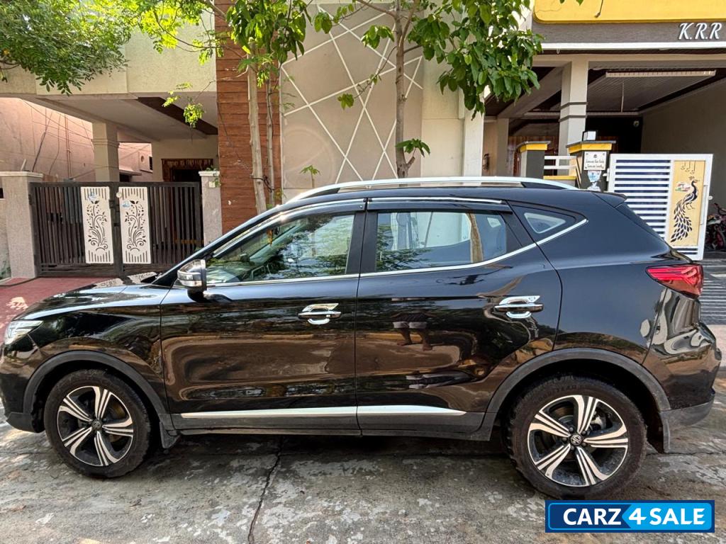 MG Astor Sharp 1.5 CVT