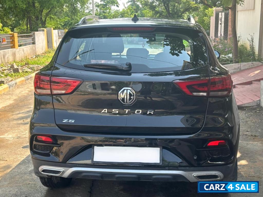 MG Astor Sharp 1.5 CVT