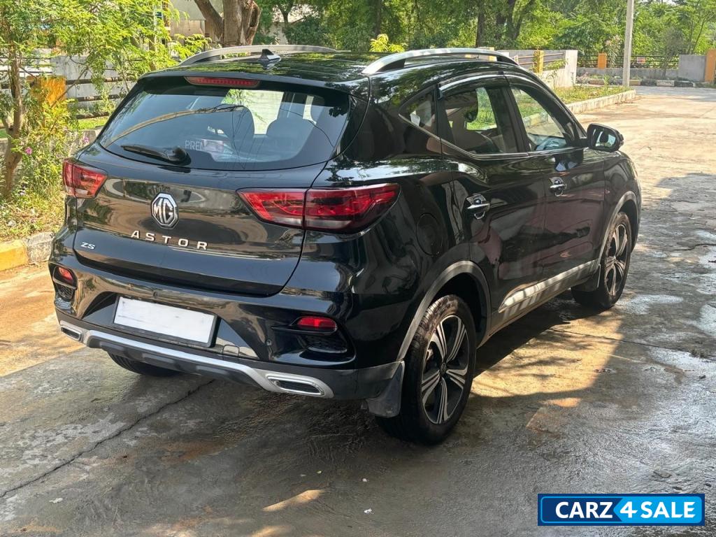 MG Astor Sharp 1.5 CVT