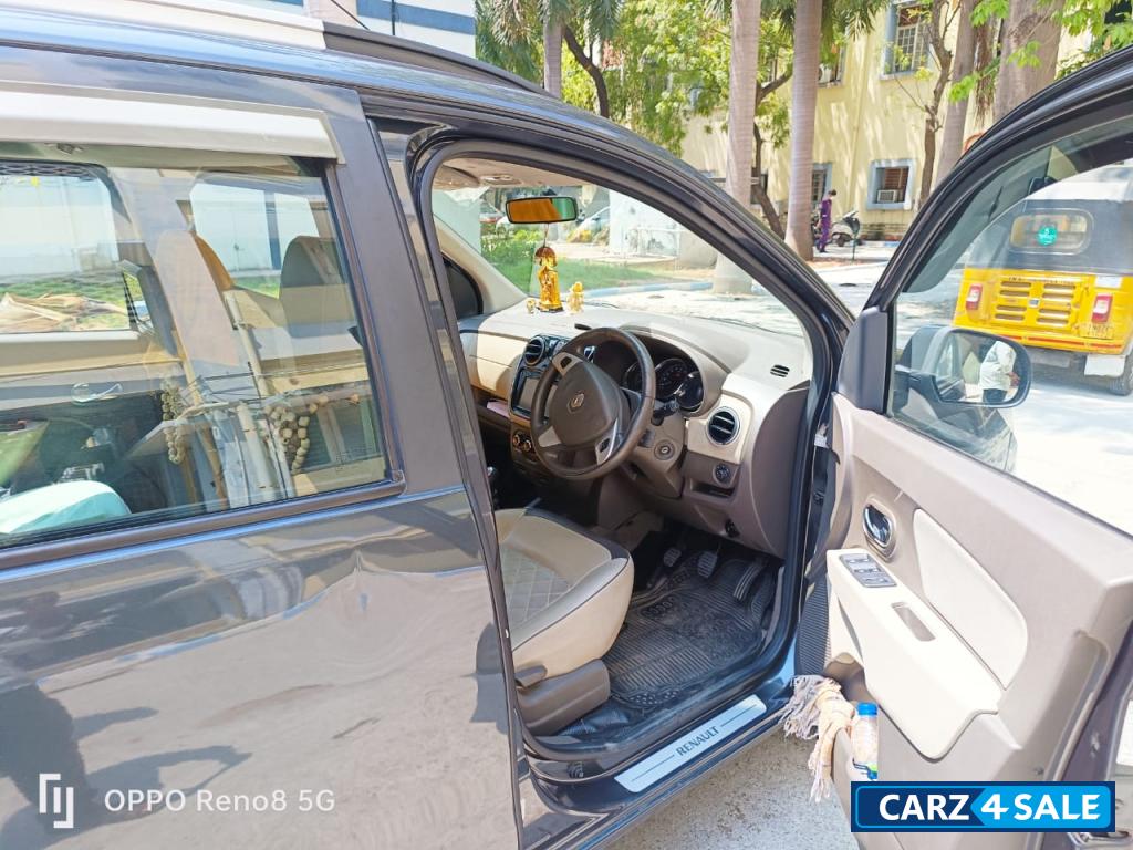 Renault Lodgy 110PS STEPWAY 7 SEATER