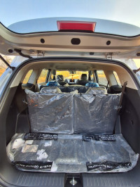 Sparkling Silver Kia Carens 1.5 6 MT prestige