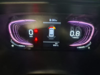 Sparkling Silver Kia Carens 1.5 6 MT prestige