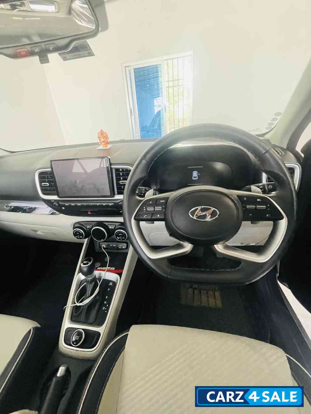 Hyundai Venue VENUE 1.0 TURBO DCT SX(O) AT petrol automatic