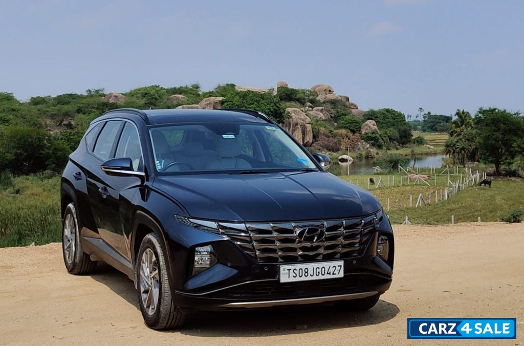 Hyundai Tucson signature 4 w drive at