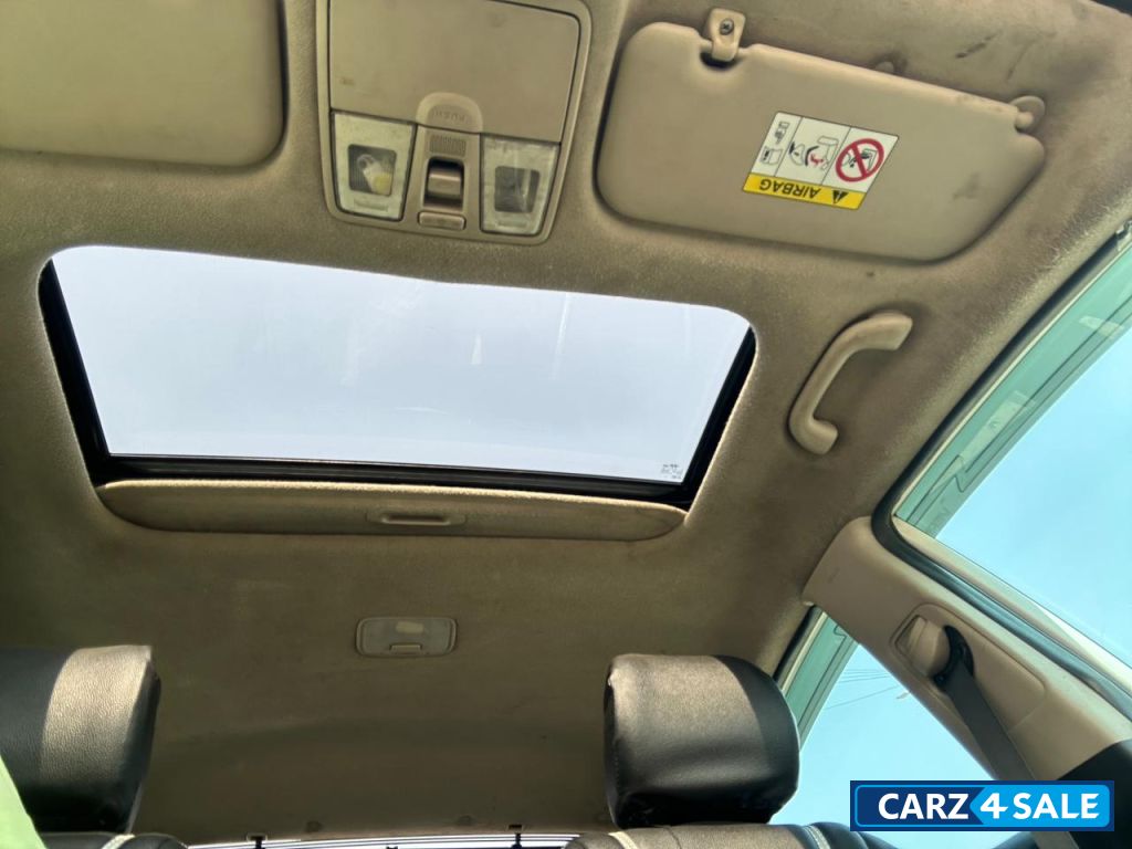 White Hyundai Verna 1.6 sx o