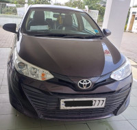 Phantom Brown Toyota Yaris 1.5 J