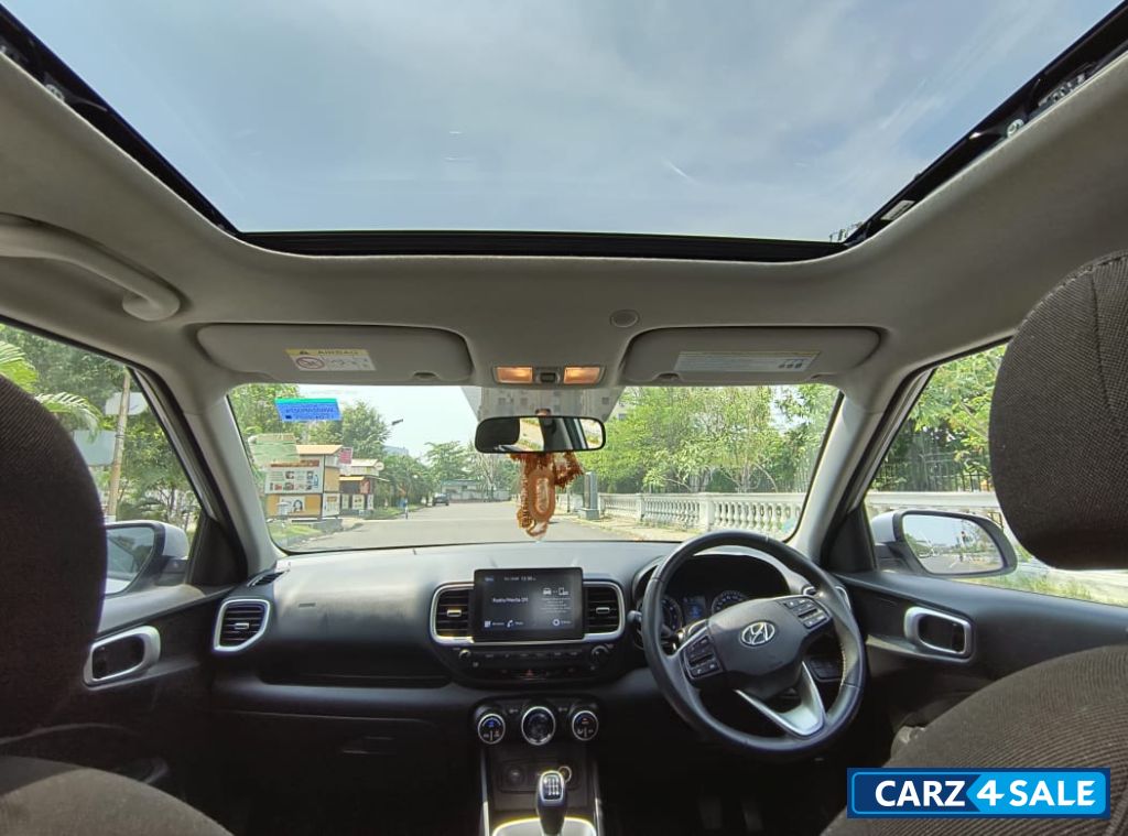 Hyundai Venue IMT TURBO