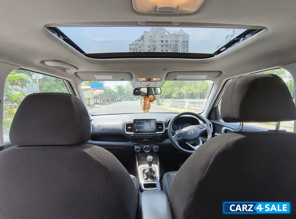 Hyundai Venue IMT TURBO