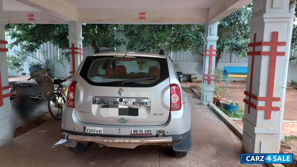 Silver Renault Duster 85ps opt nav ReXL