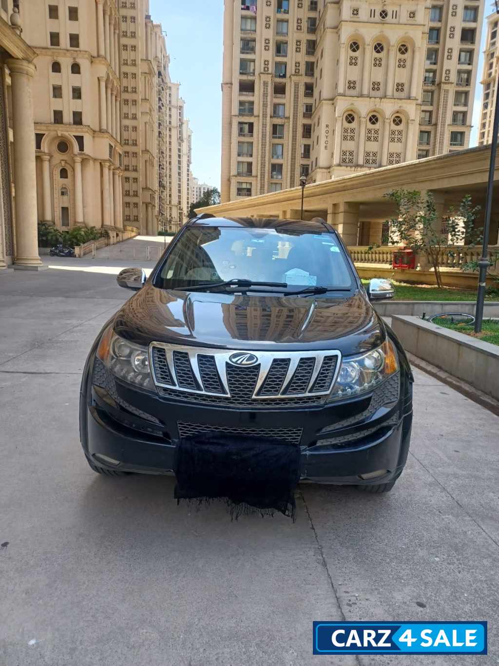 Mahindra XUV 500 W8