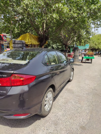 Golden Brown M Honda City 1.5 SV CVT