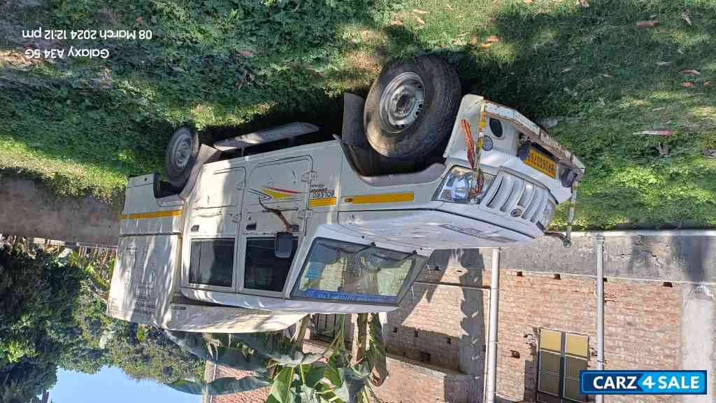 White Mahindra Bolero Camper power stering