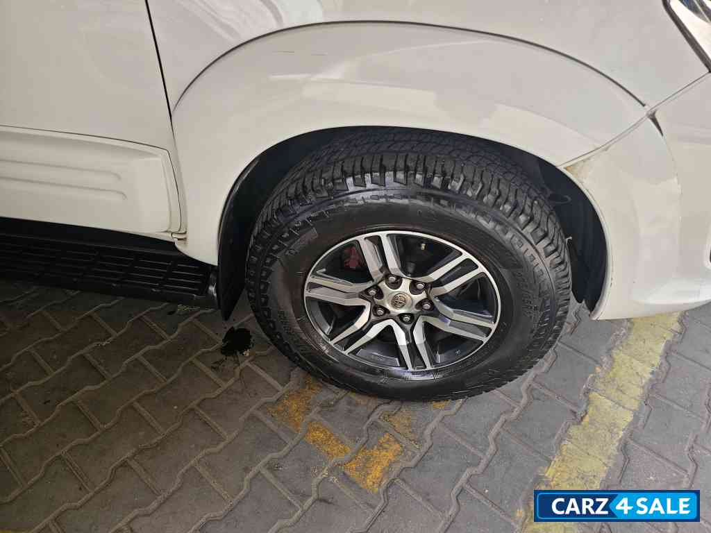 Toyota Fortuner Automatic 4*2