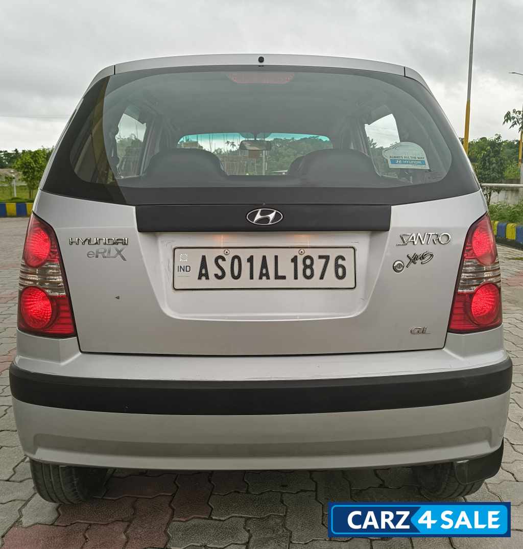 Silver Hyundai Santro GL Silver Hyundai Santro GL