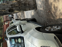 White Renault Duster rxe petrol