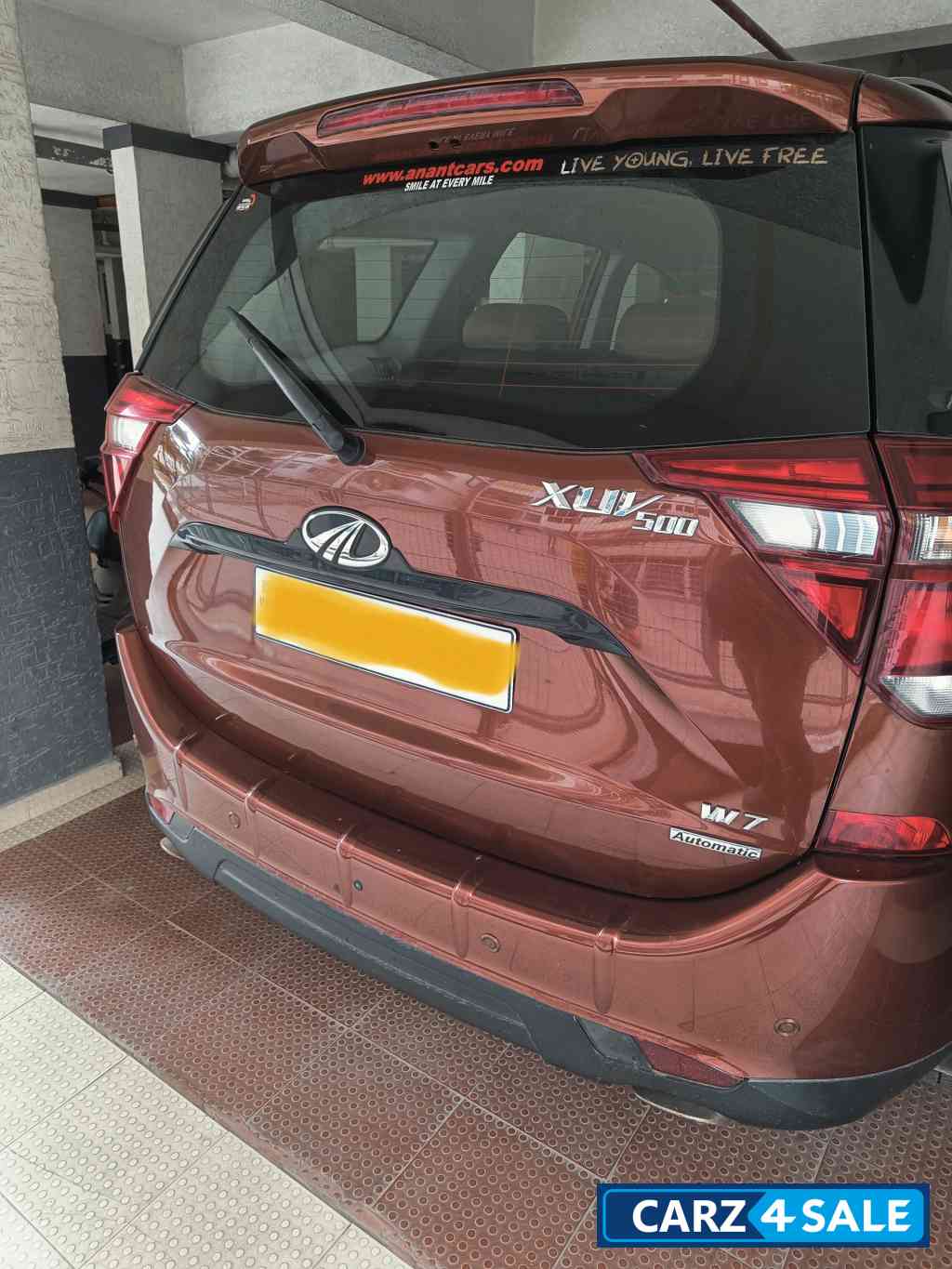 Mahindra XUV 500 W7 AT