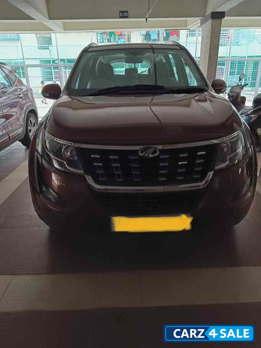 Mahindra XUV 500 W7 AT