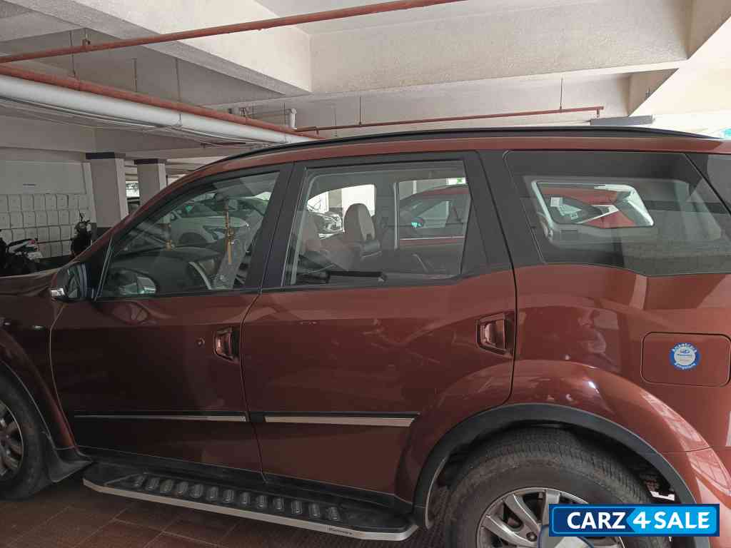 Mahindra XUV 500 W7 AT