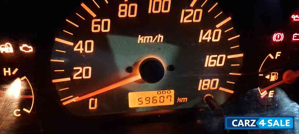 Silver Maruti Suzuki 800 Lx