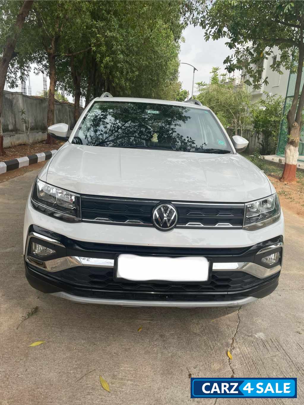 Volkswagen Taigun Highline 1.0 TSI AT