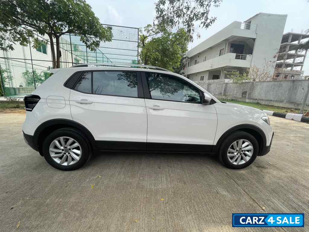 Volkswagen Taigun Highline 1.0 TSI AT