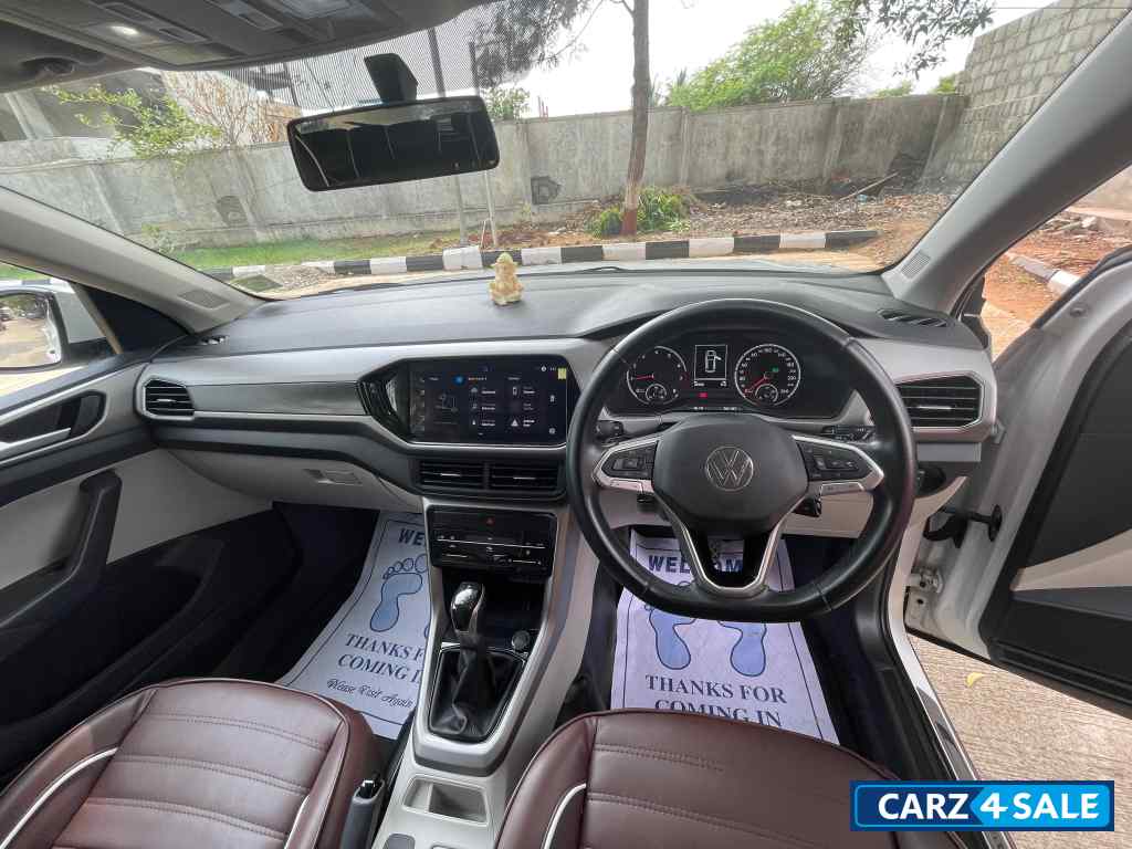 Volkswagen Taigun Highline 1.0 TSI AT