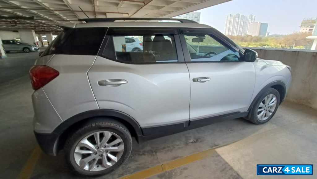 Dsat Silver Mahindra XUV300 W8  diesel