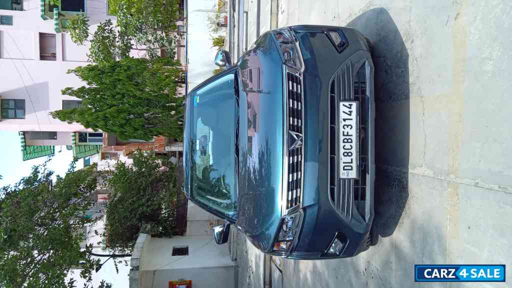 Aquamarine Mahindra XUV300 w6 Aquamarine Mahindra XUV300 w6