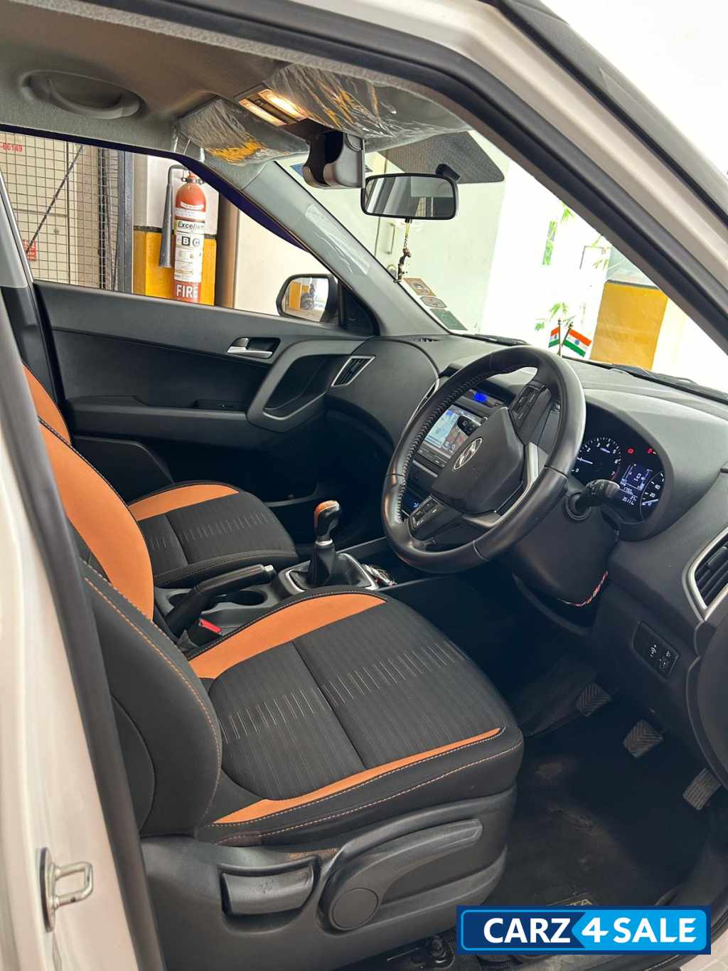 White Hyundai Creta 1.6 SX Dual tone Petrol