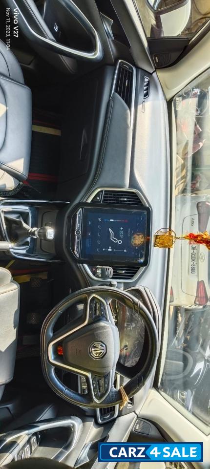 MG Hector SHARP 2.0 Diesel MG Hector SHARP 2.0 Diesel