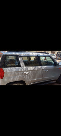 Mahindra TUV300 T8 Automatic