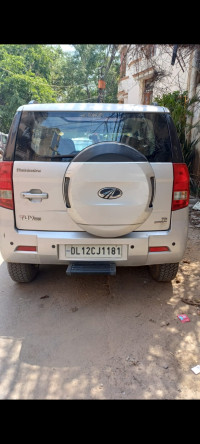 Mahindra TUV300 T8 Automatic