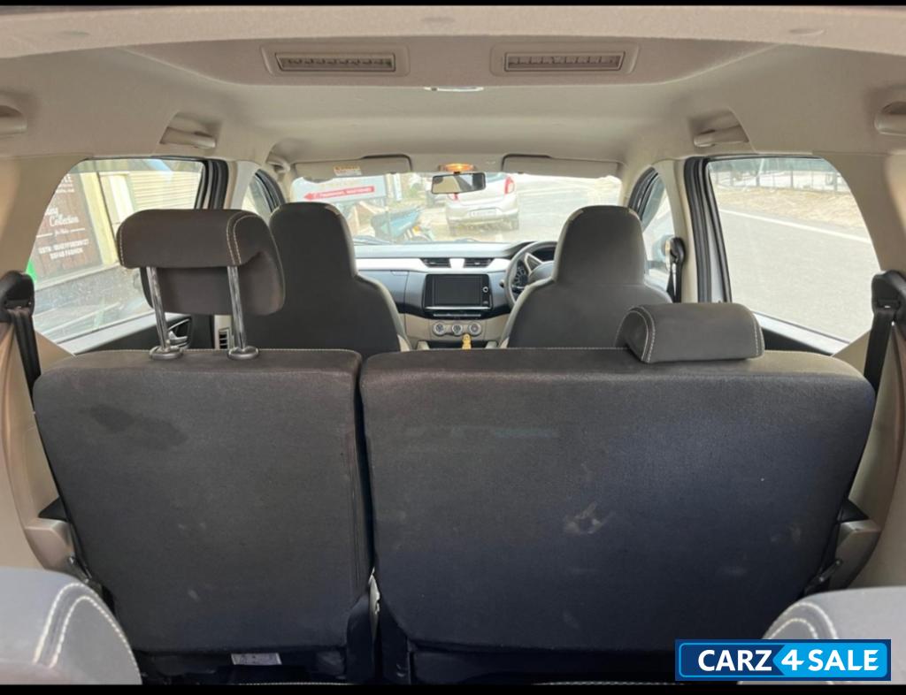 Renault Triber RXZ - AMT