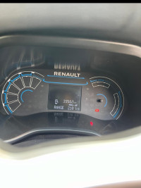 Renault Triber RXZ - AMT