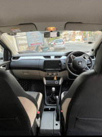 Renault Triber RXZ - AMT