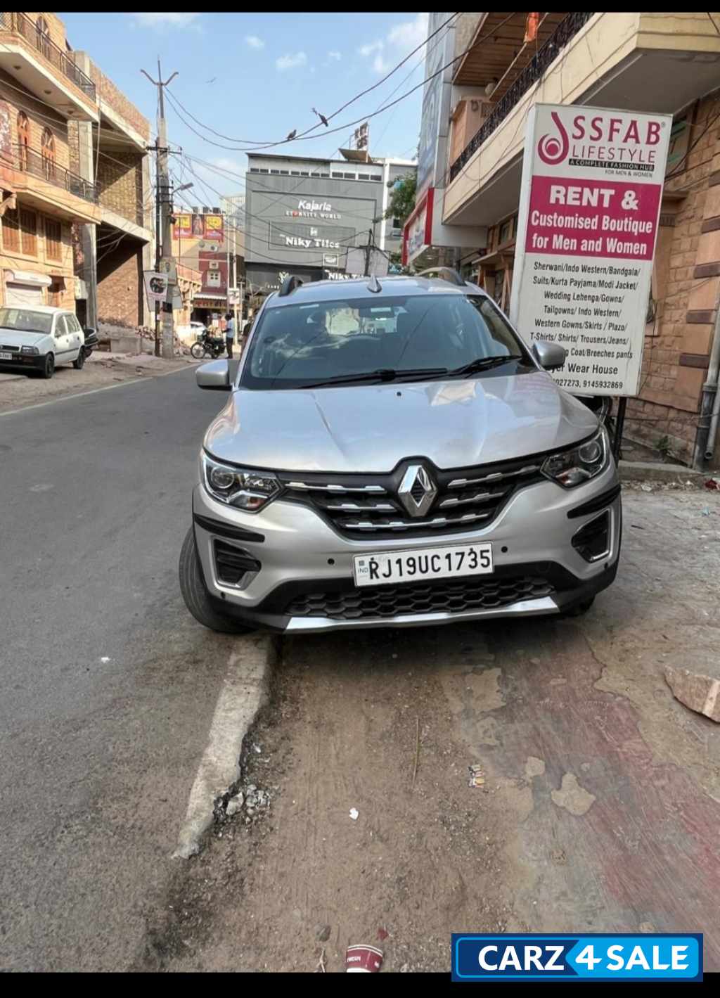 Renault Triber RXZ - AMT