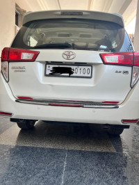 Toyota Innova Crysta ZX AT 7 STR