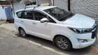 Toyota Innova 2.4vx 8str