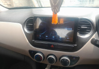 White Hyundai i10 Grand