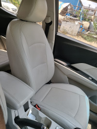 Napoli Black Mahindra XUV300 W8 (O) Petrol