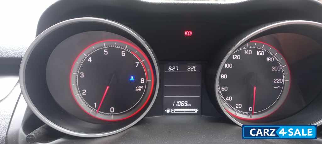 Maruti Suzuki Swift ZXI