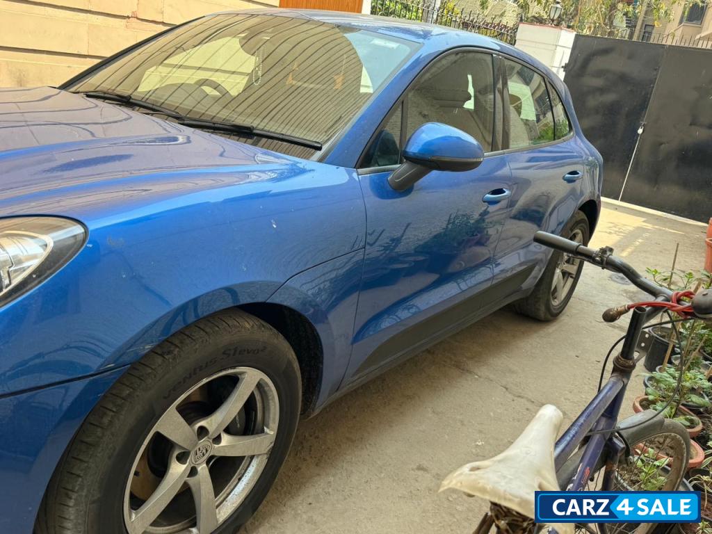 Porsche Macan Base petrol