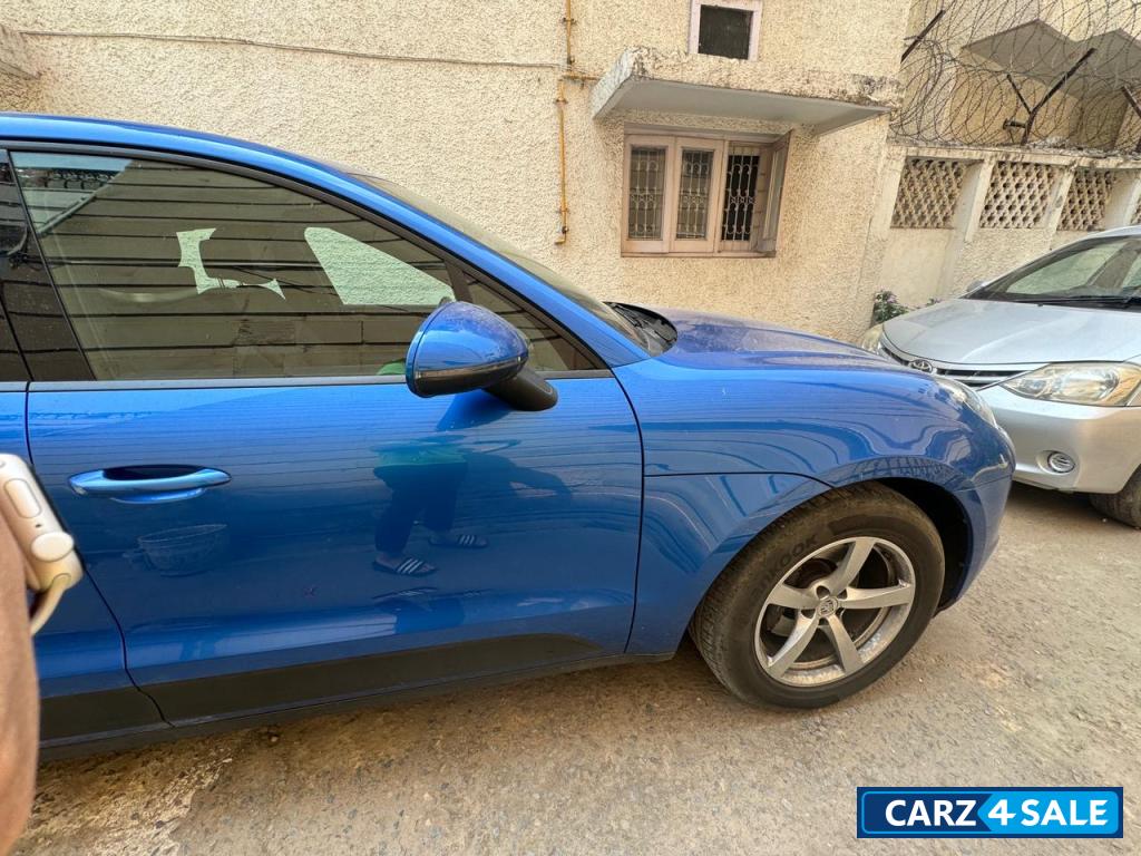 Porsche Macan Base petrol