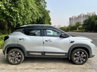 Dual-tone: Grey Body, Black Ro Renault Kiger RXZ Turbo CVT 1.0 Dual Tone Automatic Top Model