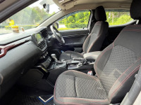 Dual-tone: Grey Body, Black Ro Renault Kiger RXZ Turbo CVT 1.0 Dual Tone Automatic Top Model