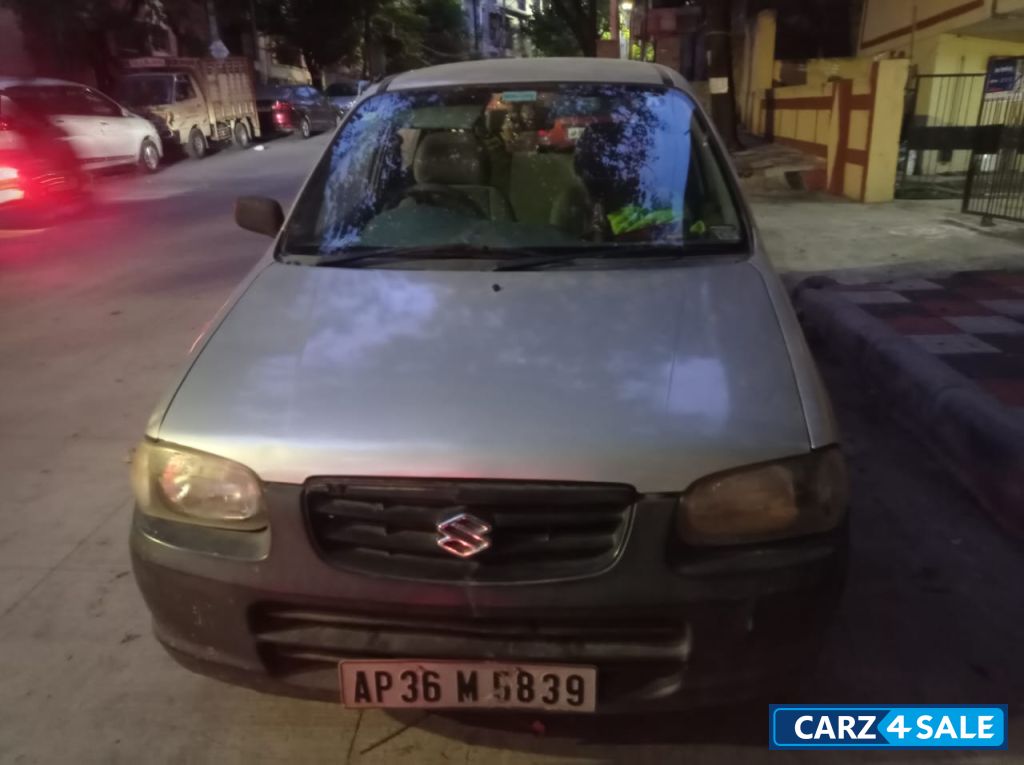 Silver Maruti Suzuki Alto Lxi