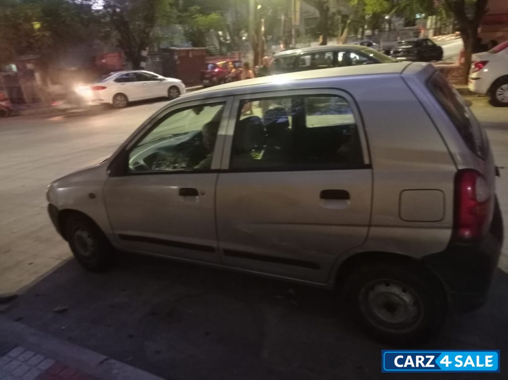 Silver Maruti Suzuki Alto Lxi