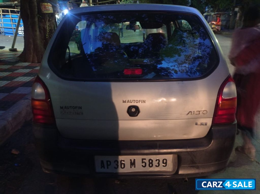 Silver Maruti Suzuki Alto Lxi