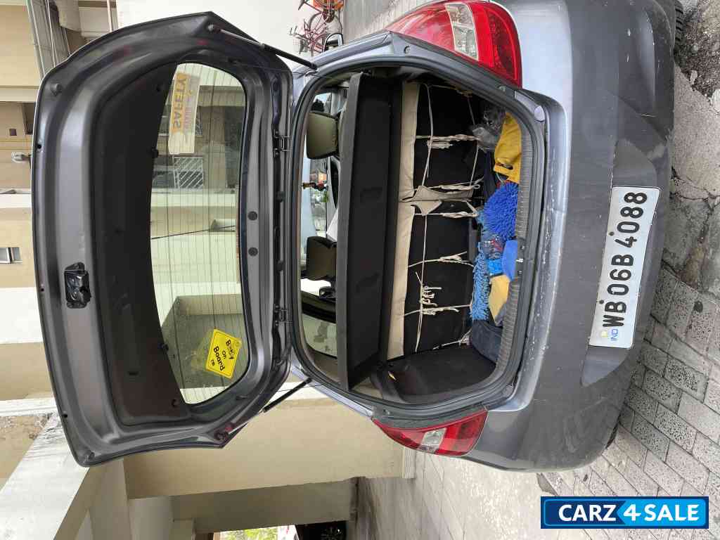 Dark Metallic Grey Hyundai i20 Magna