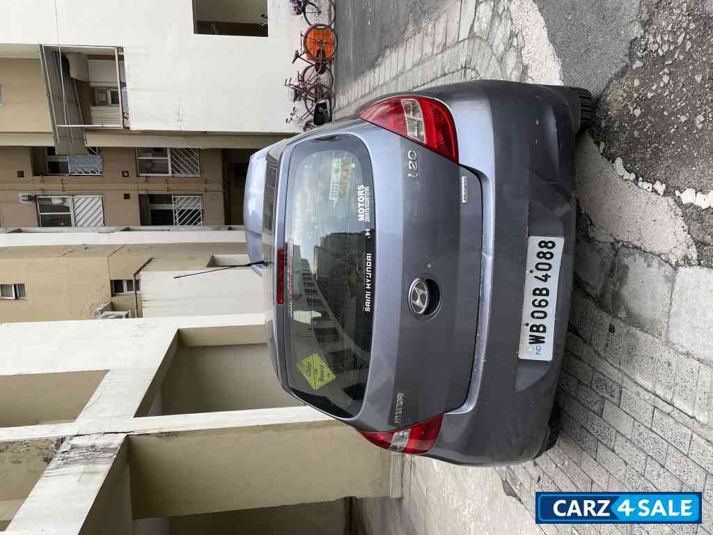 Dark Metallic Grey Hyundai i20 Magna